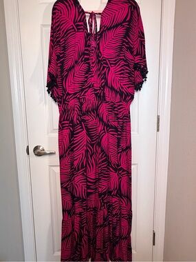 Capsule Pink and Black Leaf-Print Maxi Kaftan